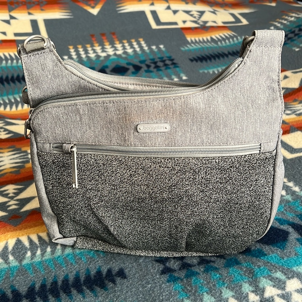 Baggalini crossbody with matching RFID wristlet